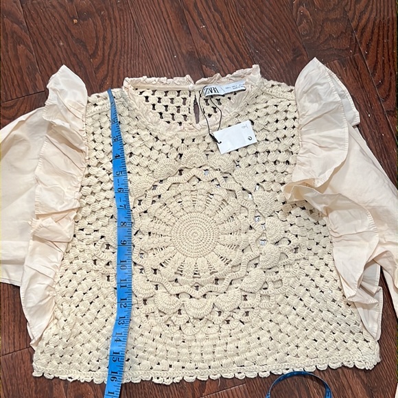 BNWT ZARA NEW WOMAN CONTRAST KNIT TOP WITH RUFFLED SLEEVES ECRU 7200/100 - Picture 10 of 10